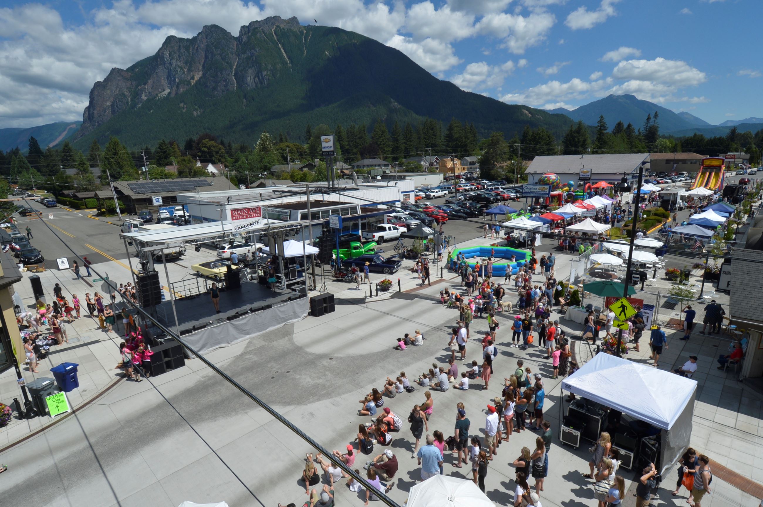 Overhead stage and crowd